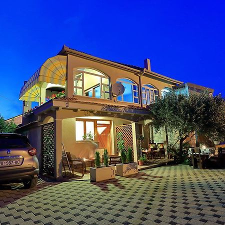 Apartments Melita บาร์บินเย ภายนอก รูปภาพ