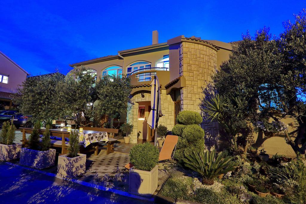 Apartments Melita บาร์บินเย ห้อง รูปภาพ