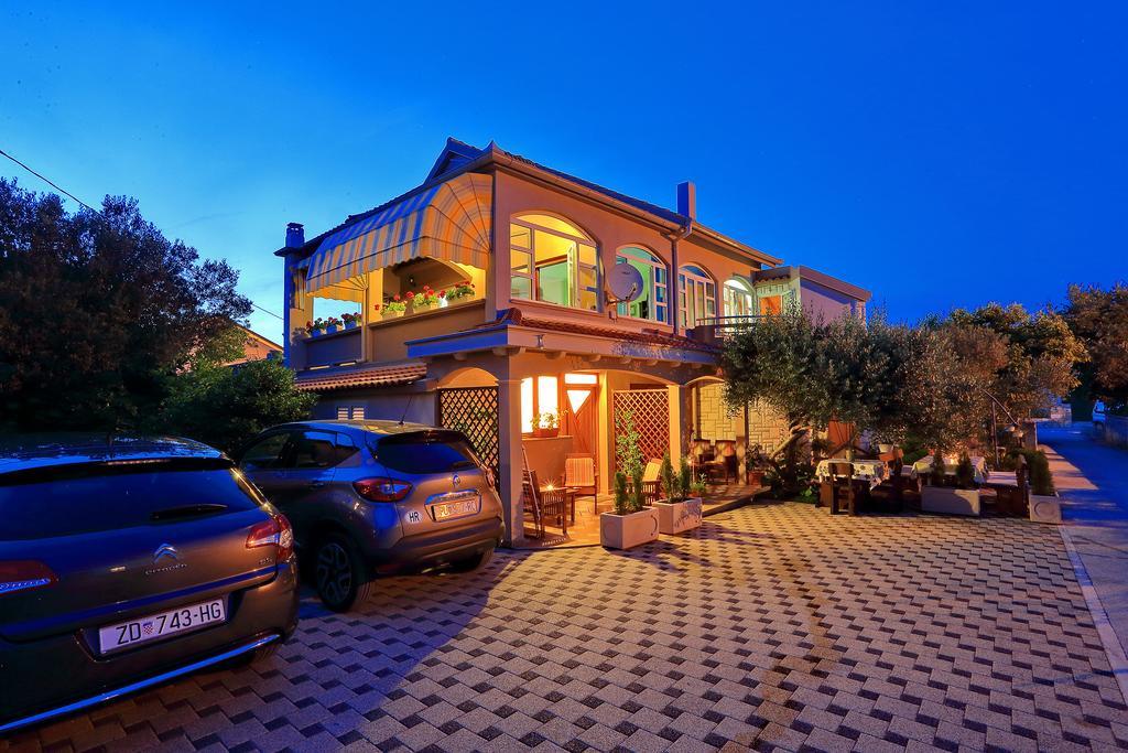 Apartments Melita บาร์บินเย ภายนอก รูปภาพ