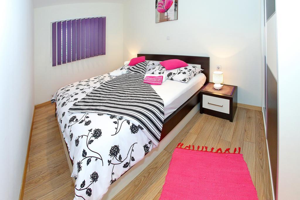 Apartments Melita บาร์บินเย ห้อง รูปภาพ