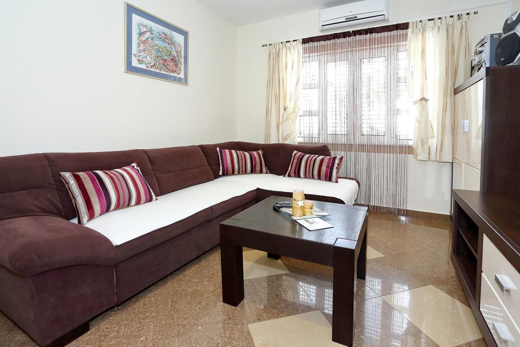 Apartments Melita บาร์บินเย ห้อง รูปภาพ
