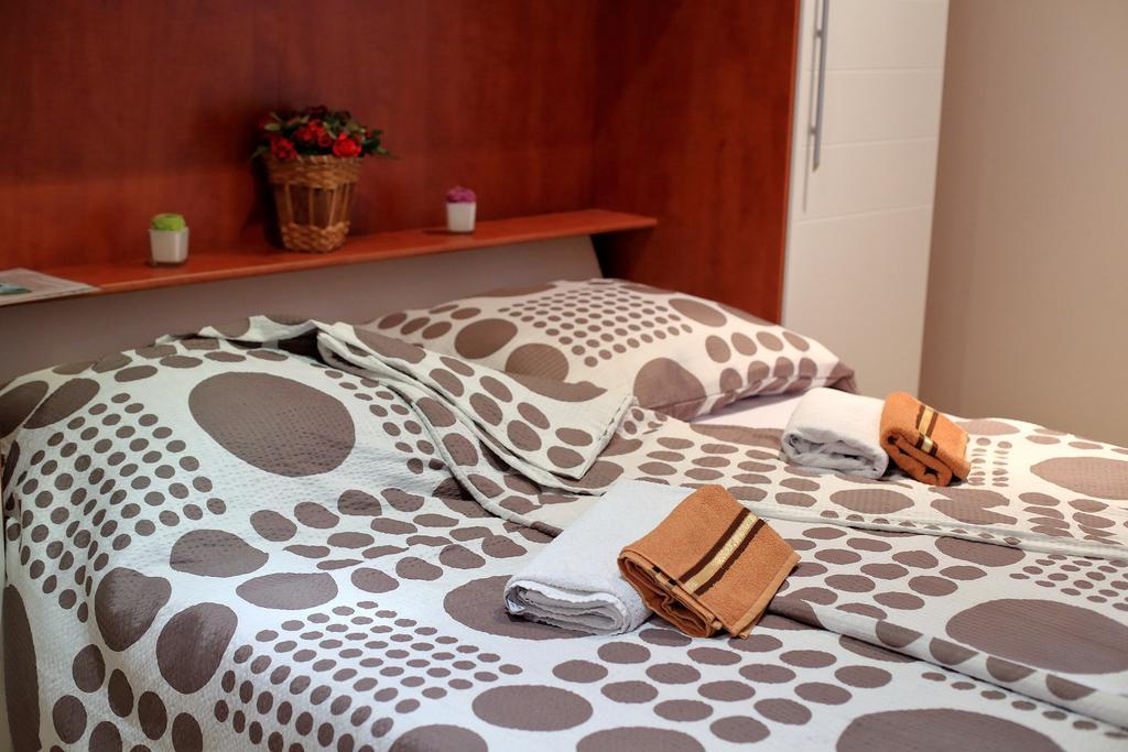 Apartments Melita บาร์บินเย ภายนอก รูปภาพ